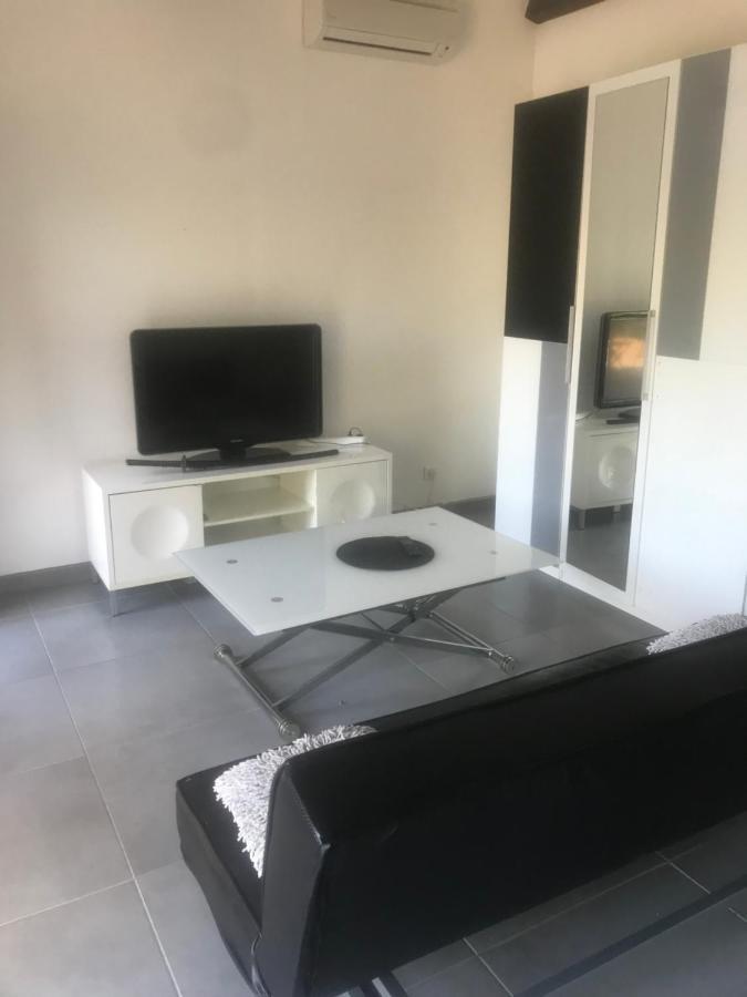 Studio 30 M² Villa Lançon-Provence Esterno foto